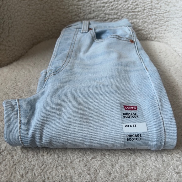 LEVIS Ribcage Bootcut Jeans - Picture 3 of 7